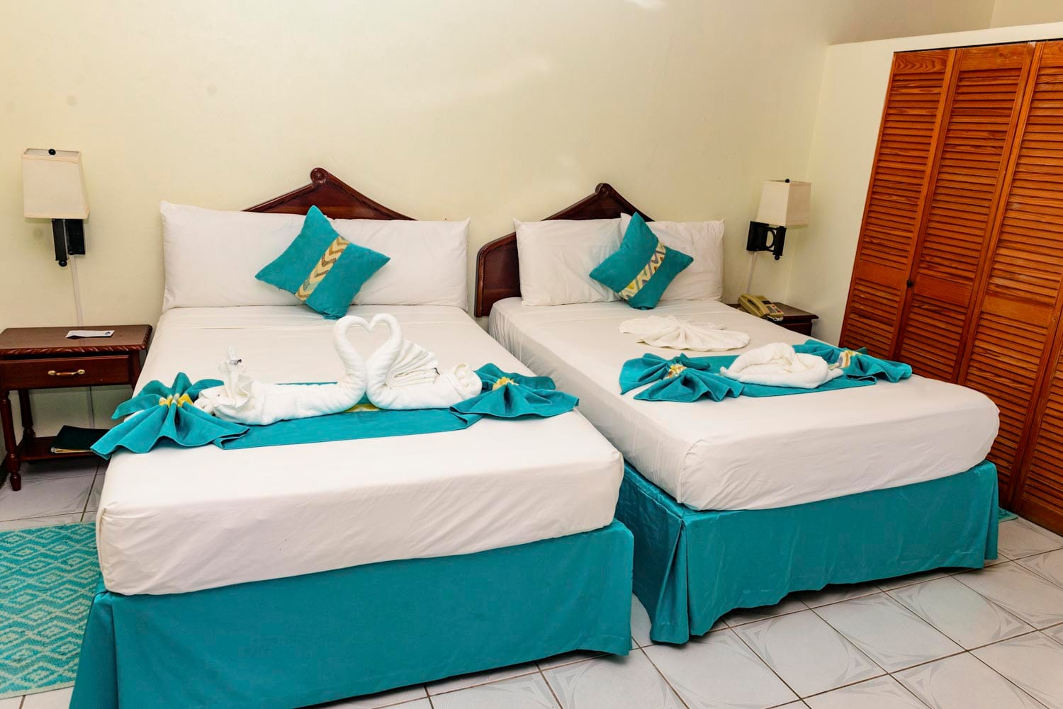 La France Suite - Two Double Beds in Runaway Bay Jamaica